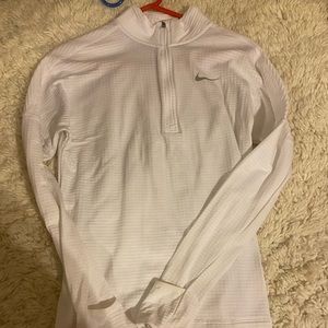 women’s nike quarter zip up. never worn. size small.